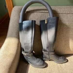 Vince Camuto Annabel Black Riding Boots
Like New
6 W